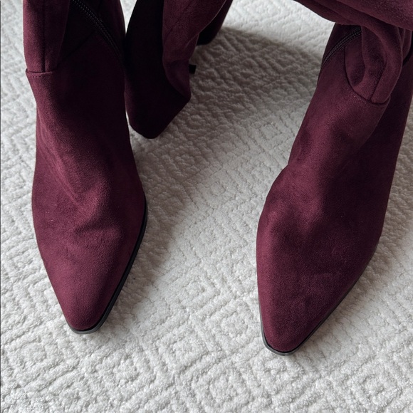 DKNY Elegant Burgundy Knee-High Boots - Picture 6 of 9